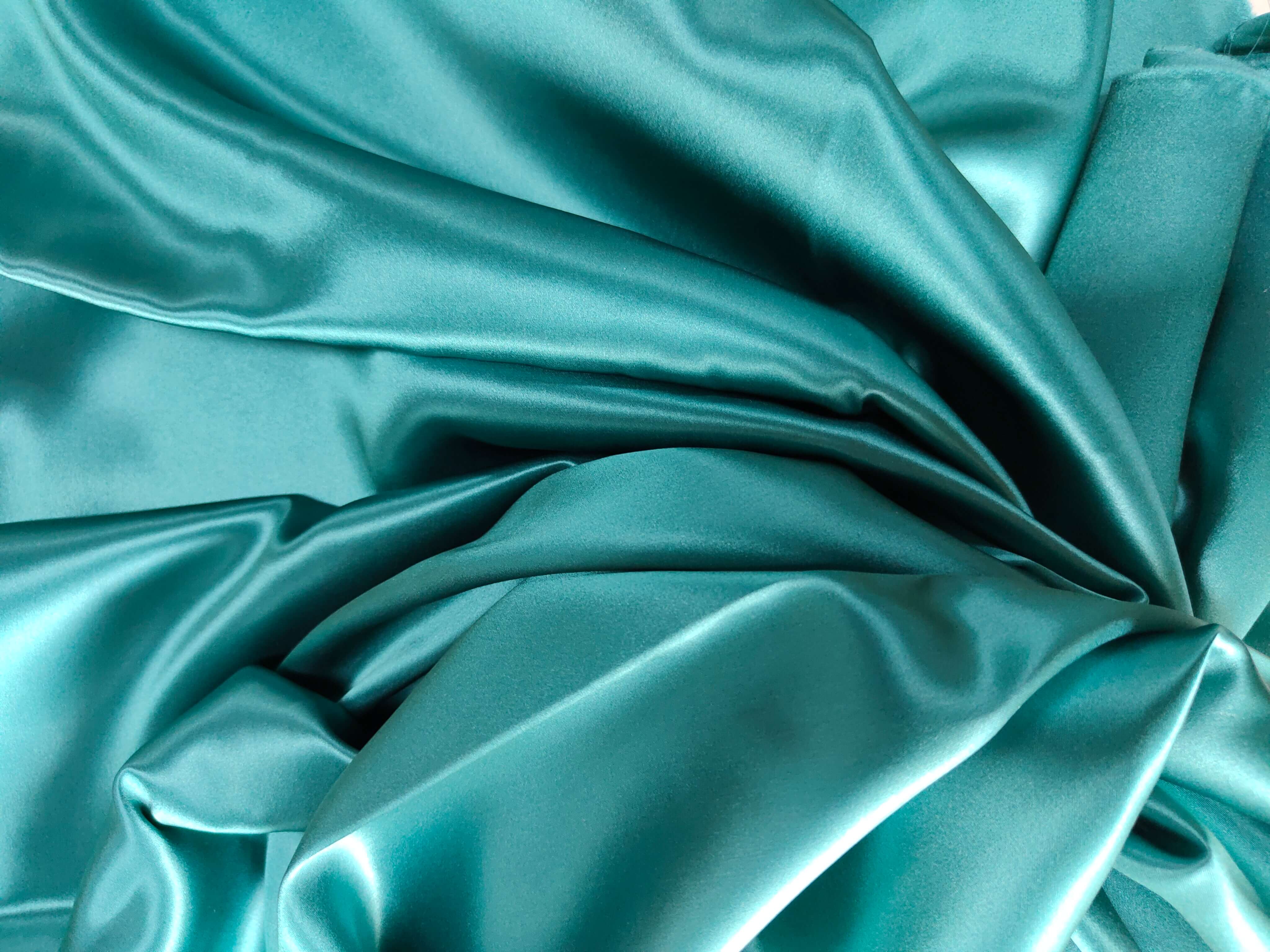 Best Washable 100 Silk Fabric in Blue Factory in Bulk