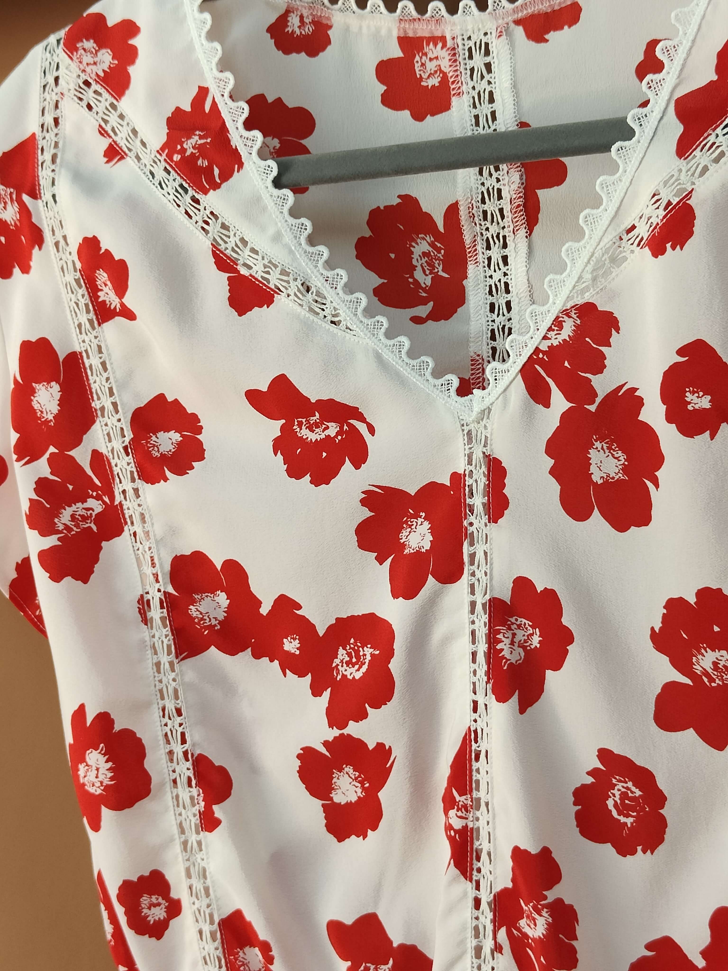Private Label Floral Print Quality Red Short Sleeves T Shirt Top Blouse in Bulk